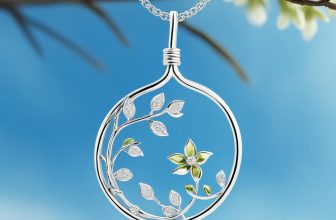 What jewelry represents new beginnings?